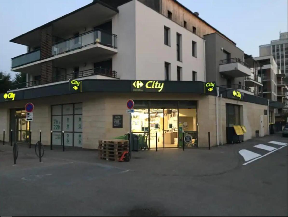 Logement A Brive, Proche Centre-Ville Et Gare, Avec Climatisation - Internet Fibre - Stationnements Gratuit Exteriér fotografie